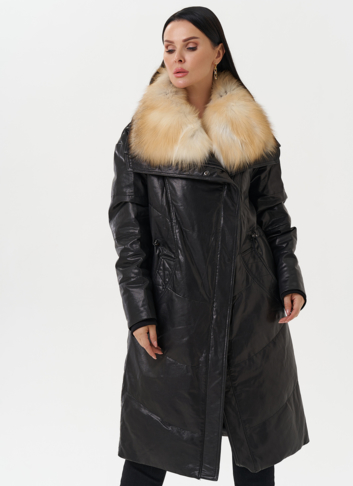 Женский кожаный пуховик с отделкой из меха лисы