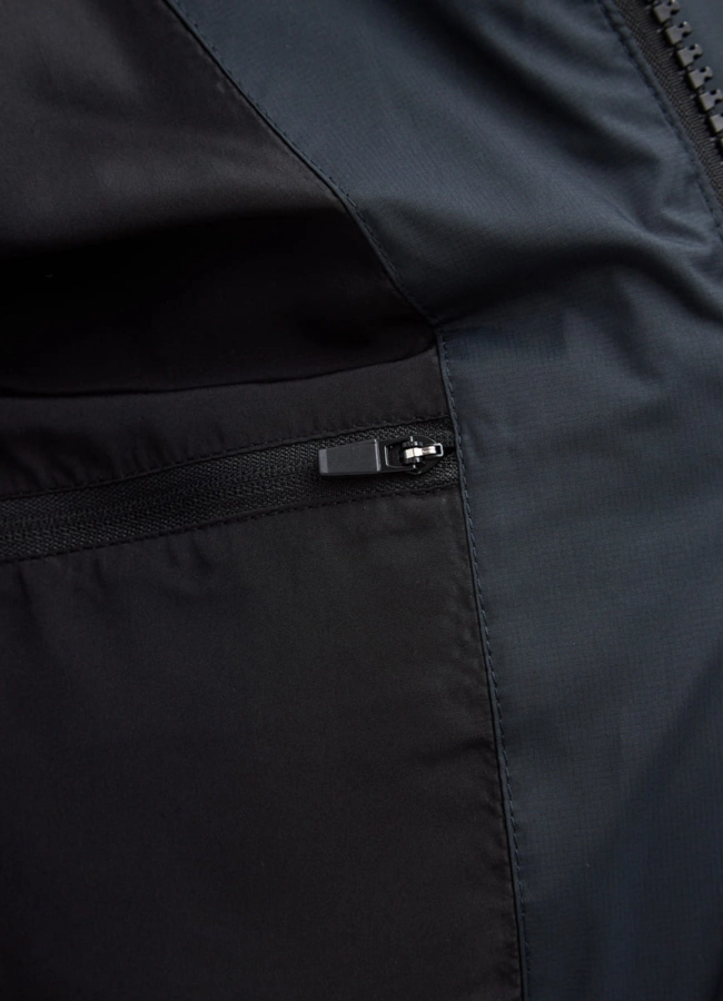 Мужской пуховик с капюшоном  модель № 32034 универмаг малина