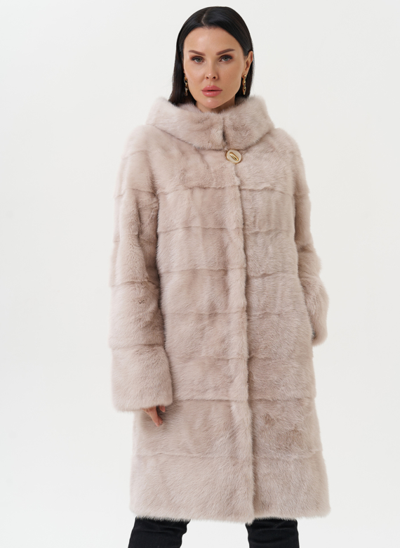 Светлая норковая шуба с капюшоном