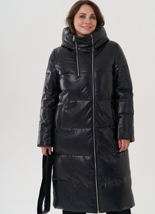 Женский пуховик из эко кожи с капюшоном модель № 24865 меха малина