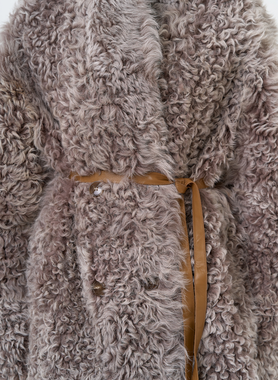 Женская двухсторонняя дубленка с воротником 