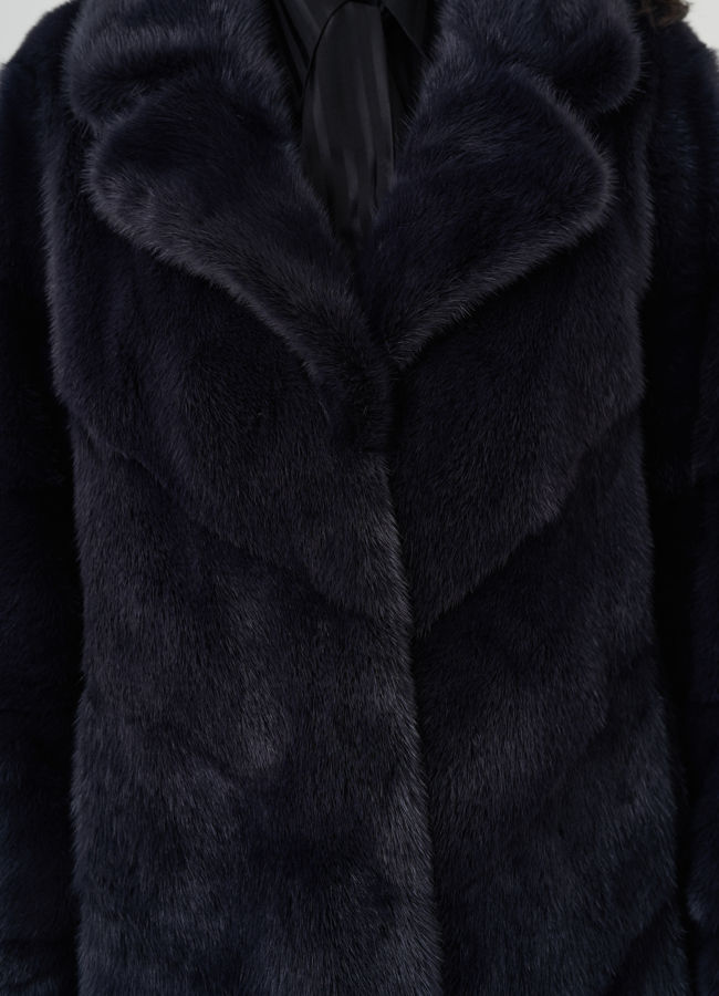 Шуба в цвете графит с английским воротником модель № 24745 универмаг малина