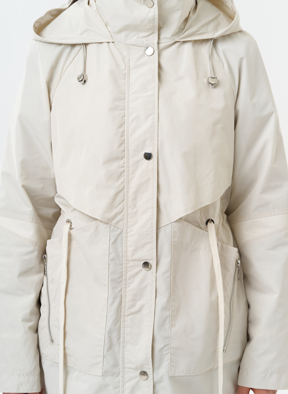 Плащ женский с капюшоном