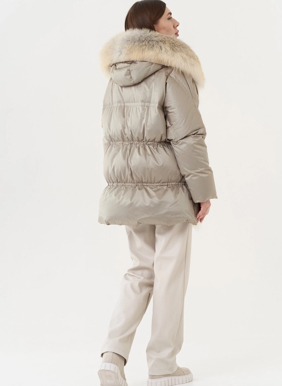Пуховик женский с капюшоном 