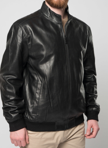 Мужская кожаная куртка на молнии