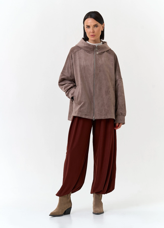 фото Женская куртка из эко замши с капюшоном модель № 32880