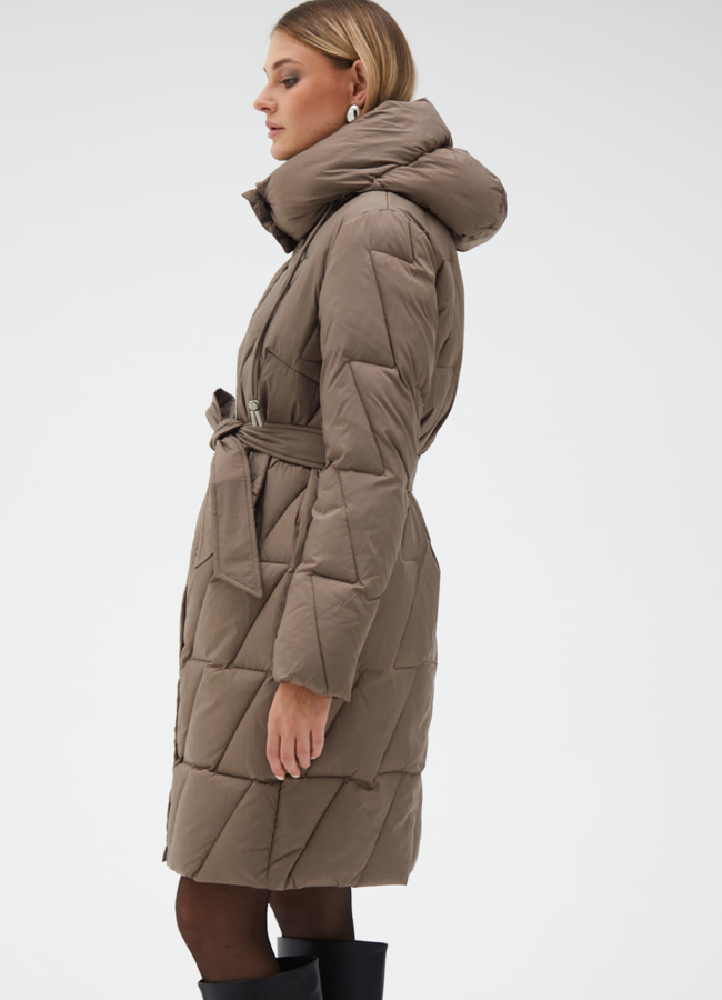 Женский пуховик с поясом модель № 31131 в рассрочку
