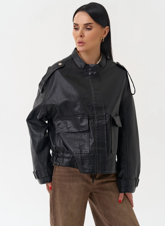 Женская куртка из эко кожи черного цвета